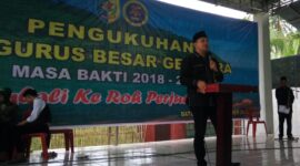 Bupati Terpilih Ir Zahir MAp saat memyampaikan sambutannya pada acara pengukuhan PB Gemkara Batubara... (Zulnas)