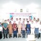 Bupati Batubara Ir Zahir, Kadis Sosial Drs Bahrumsyah, Kapolres Batubara AKBP Robinson Simatupang, Ketua DPRD Batubara Selamat Arifin SE, Kepala Bank Mandiri Siantar, dan Pengusaha muda OK Faizal Raihan. (Zulnas). 
