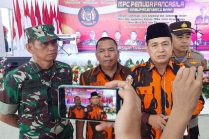 Bupati Batubara yang Juga Ketua MPO PP Batubara menyampaikan sambutannya usai acara Muscab V PP Batubara di Pendopo Serbaguna Simpang Dolok Kecamatan Datuk Lima Puluh. (Km)