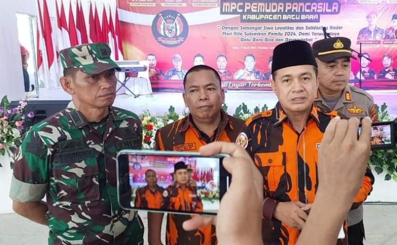 Bupati Batubara yang Juga Ketua MPO PP Batubara menyampaikan sambutannya usai acara Muscab V PP Batubara di Pendopo Serbaguna Simpang Dolok Kecamatan Datuk Lima Puluh. (Km)