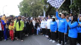 Bupati Labuhanbatu Gerak Jalan Sehat Bersama PWI