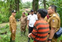 Bupati Batubara Zahir meninjau lokasi banjir dikelurkan Lima Puluh