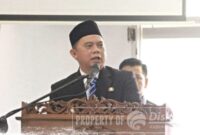 Bupati Labuhanbatu saat menghadiri Rapat Paripurna DPRD Labuhanbatu pada acara PAW Wakil Ketua DPRD 