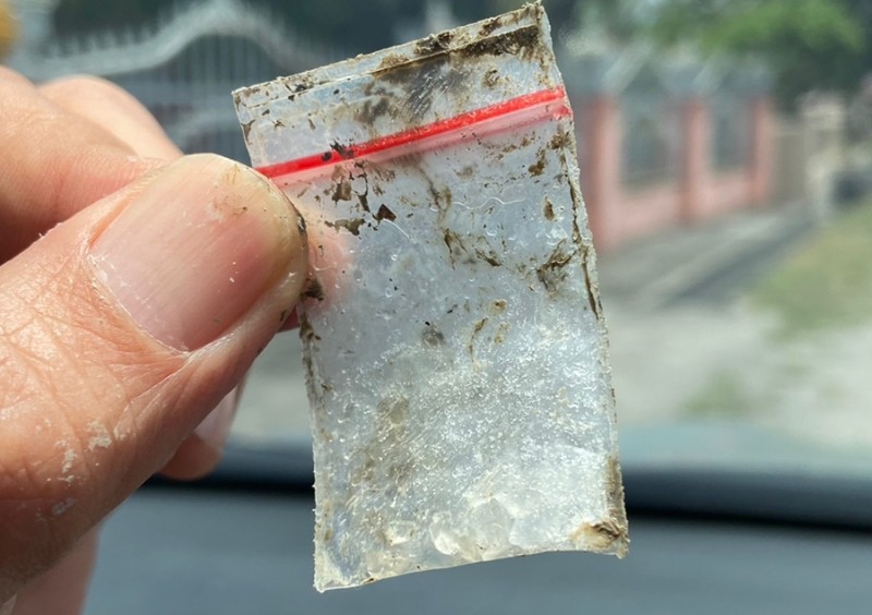 Barang bukti Sabu yang ditemukan Polisi di Plastik transparan dilokasi Desa Indrayaman