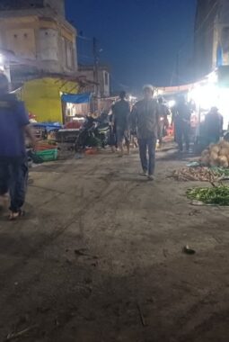 Daya Beli Melemah, Harga Bahan Pokok dan Beras Naik, Pasar Tanjung Tiram Sepi Pembeli